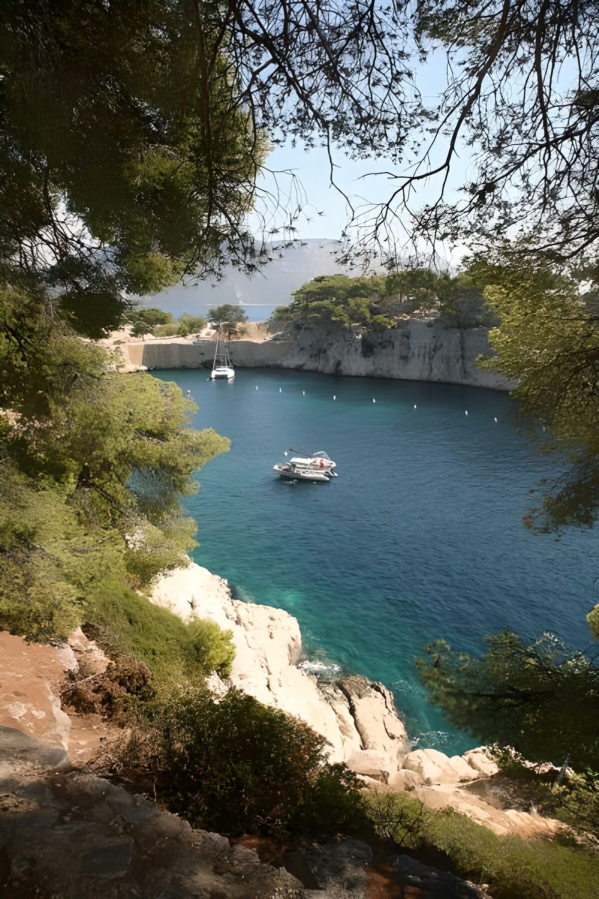 CW1177000: Rustige baai met turquoise water