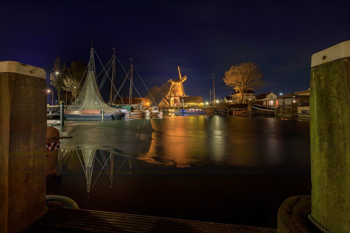 CW1801782: Nachtzicht op de molen aan het water