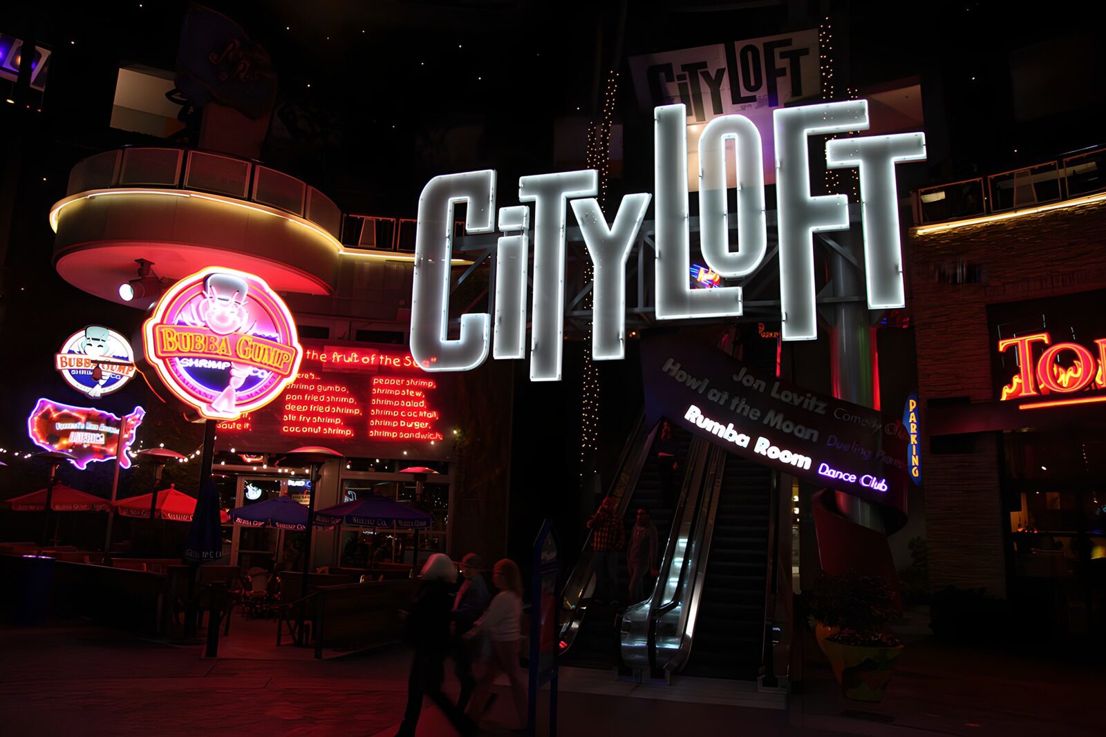 CW1289987: Verlichte Entree naar CityLoft