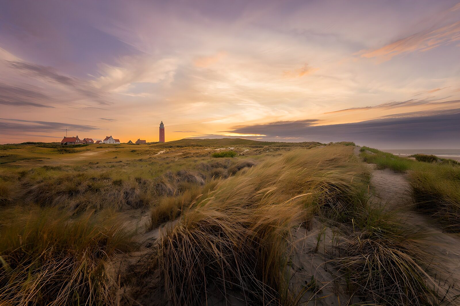 CW5847359: Zonsopgang bij de vuurtoren