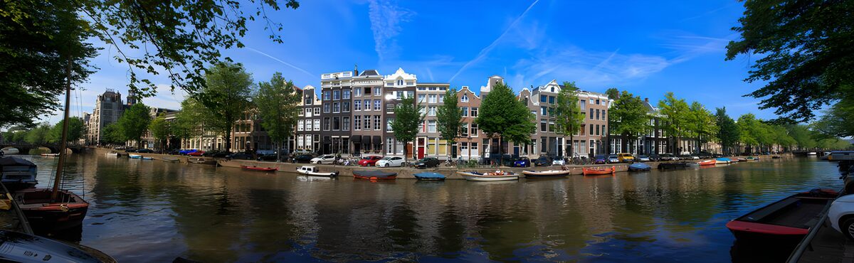 CW5238444: Prachtig uitzicht op de Amsterdamse grachten
