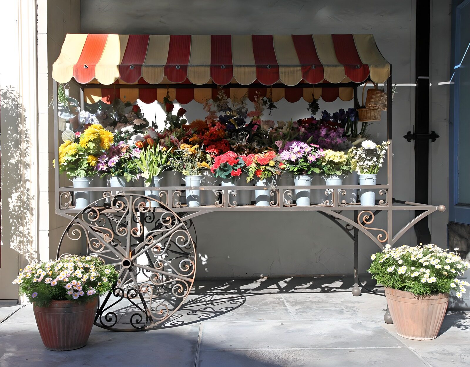 CW6918020: Kleurrijke bloemenkraam met retro uitstraling