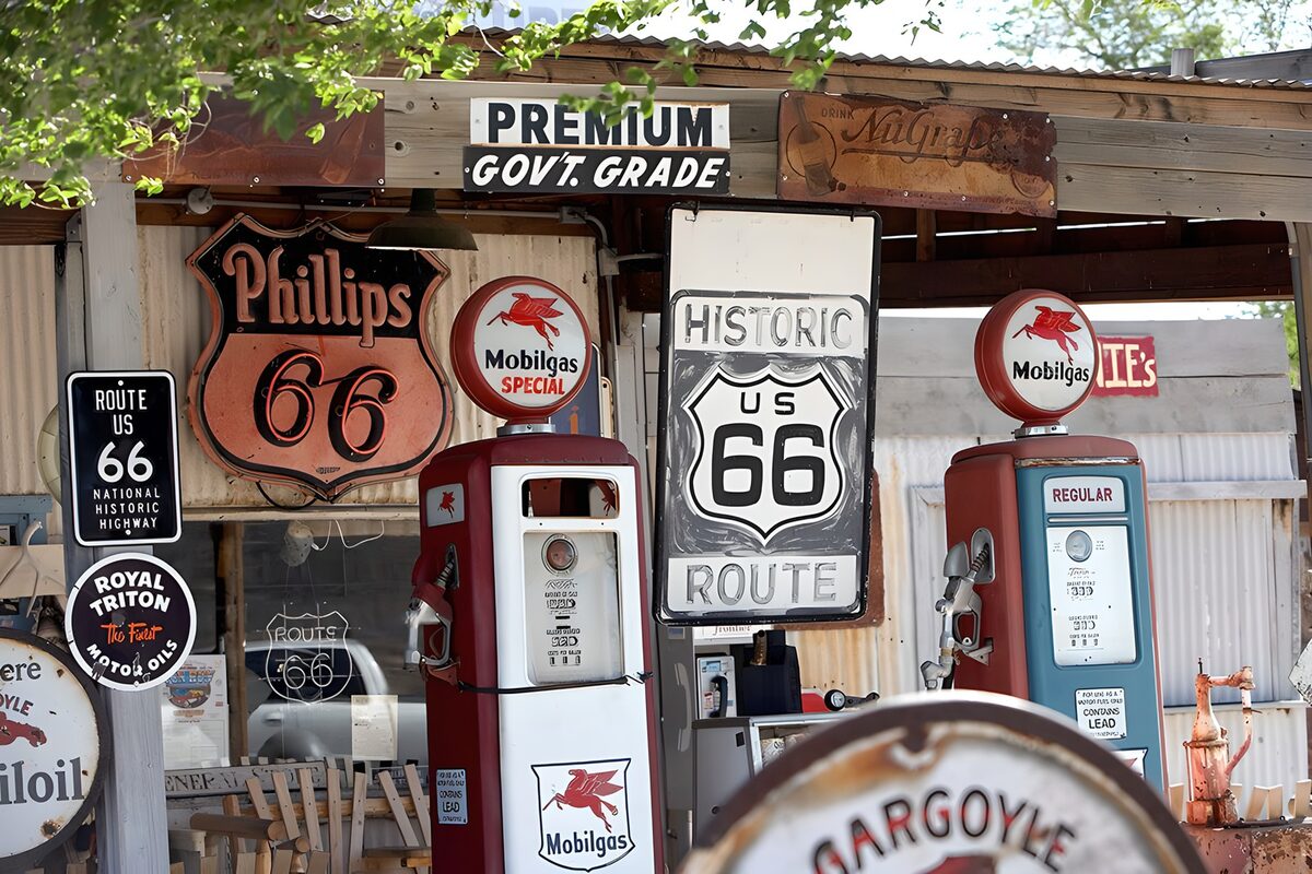 Vintage tankstation langs Route 66