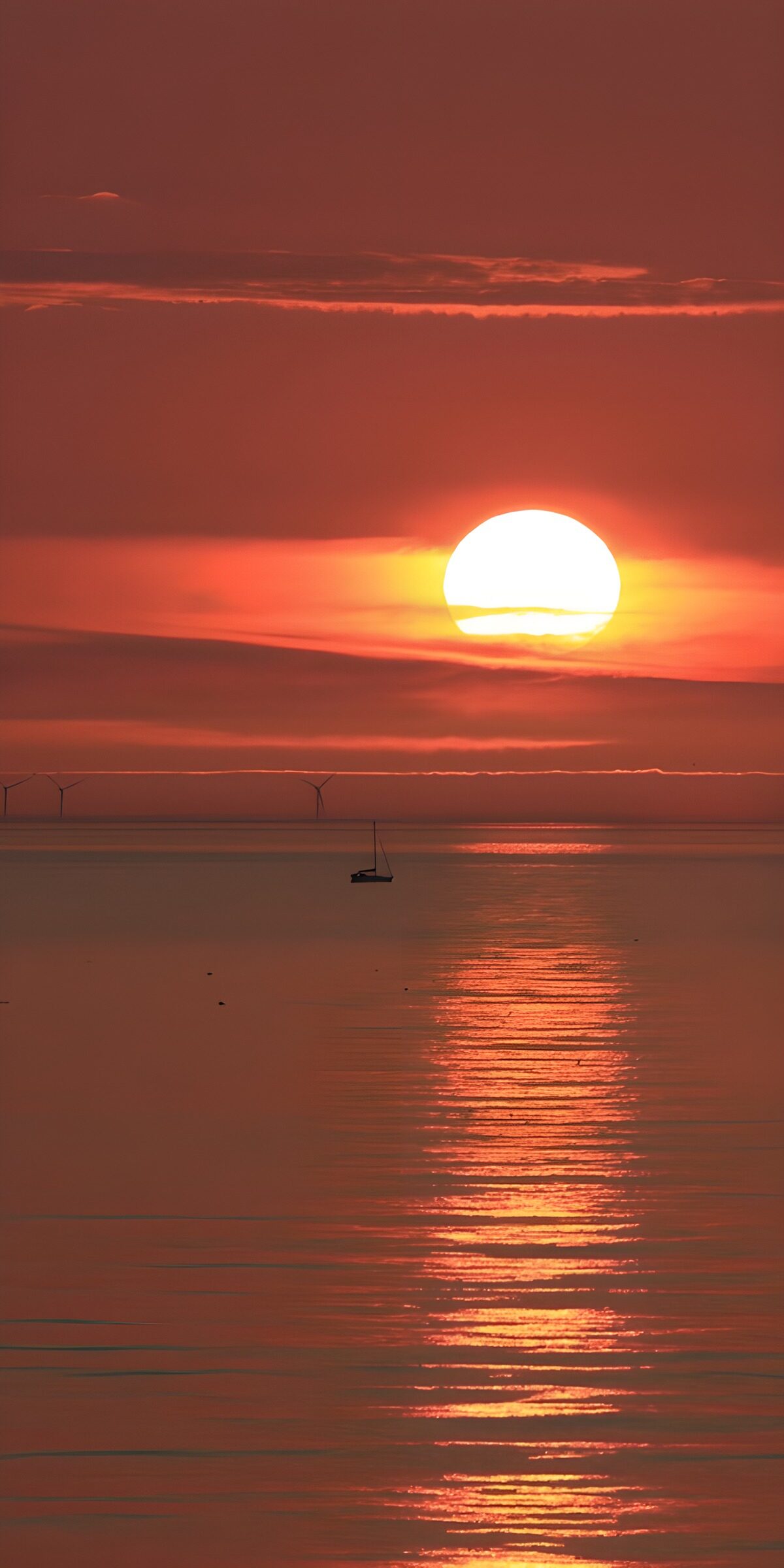 CW8483343: Zonsondergang boven de zee