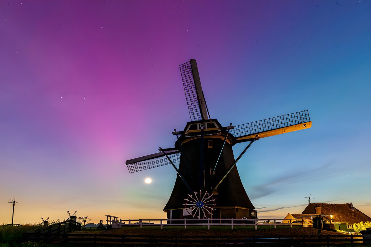 Magische molen onder sterrenhemel