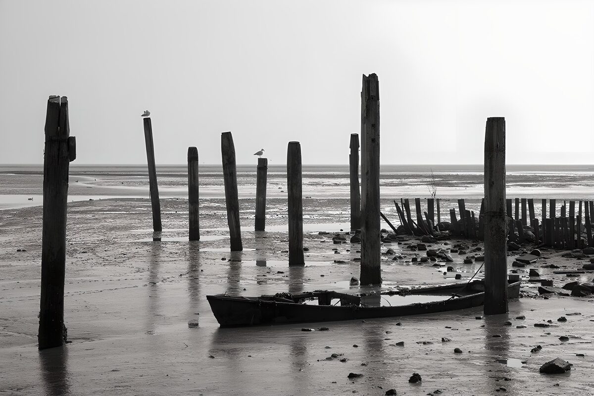 Verlaten Boot op het Droge Strand