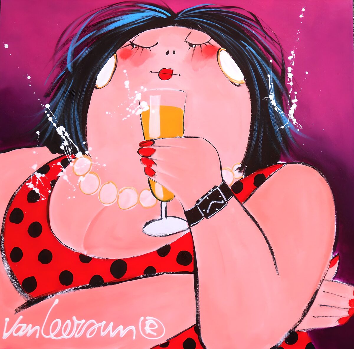 Feestelijke dame met een drankje