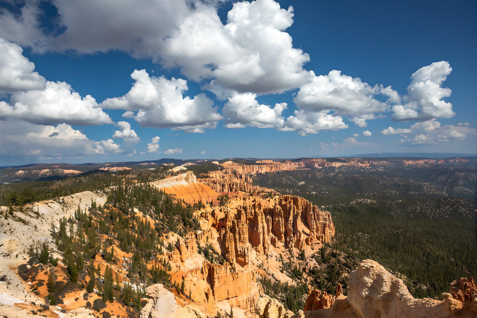 CW6029758: Adembenemend uitzicht op Bryce Canyon