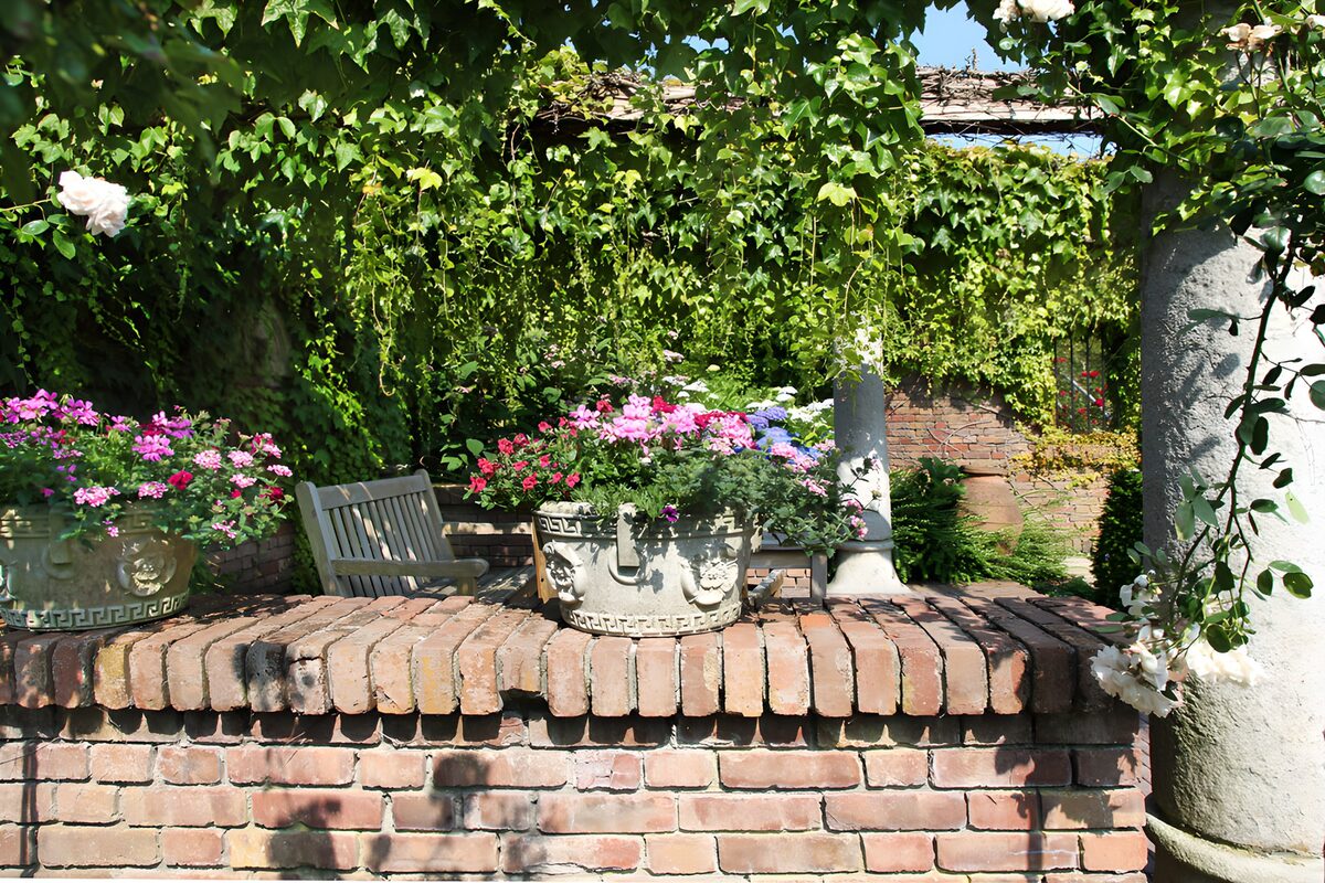 CW7995420: Droogbloemen en Groen in de Tuin
