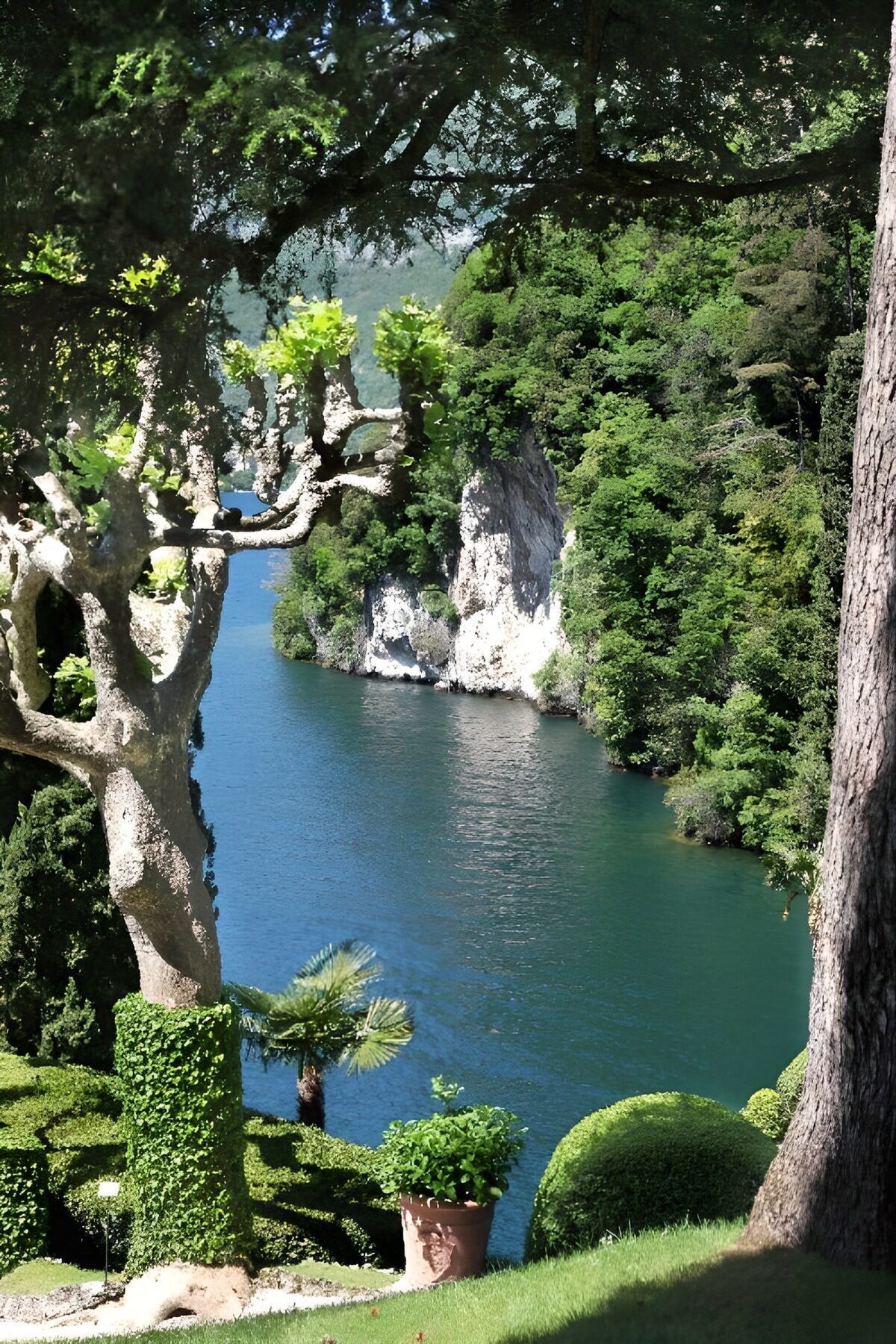 Prachtig uitzicht op een kalme rivier