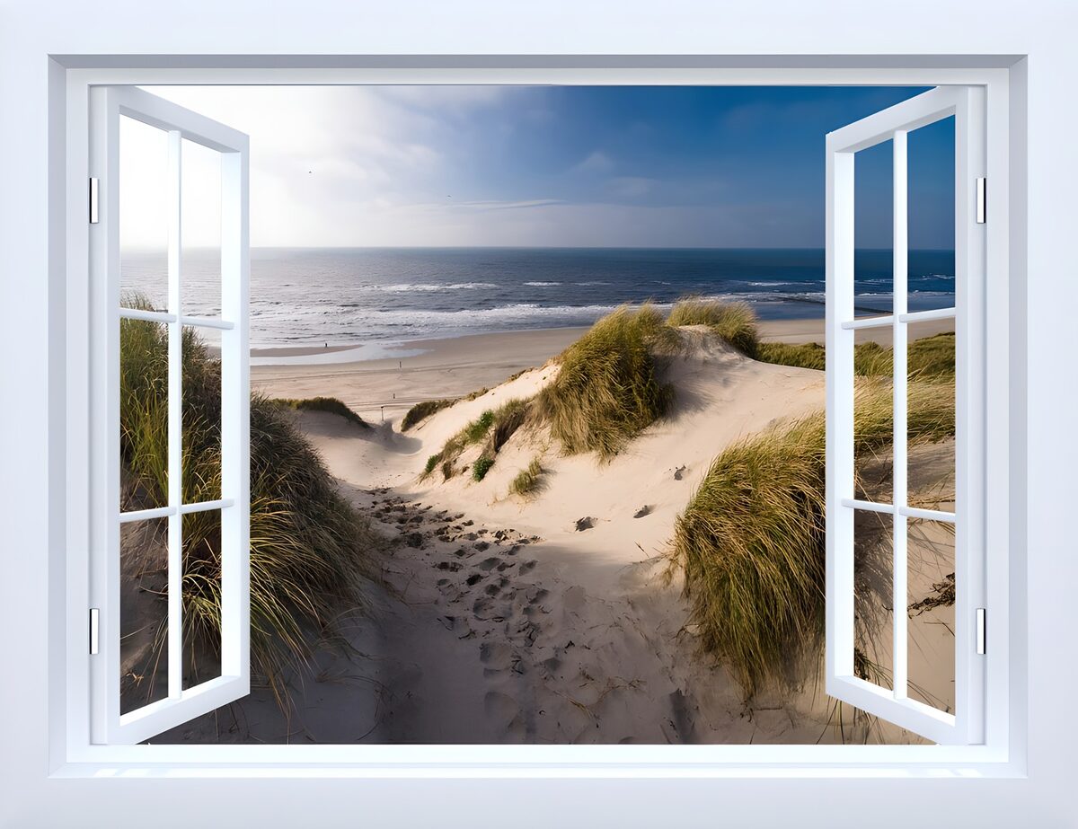 Uitzicht op het strand door een raam