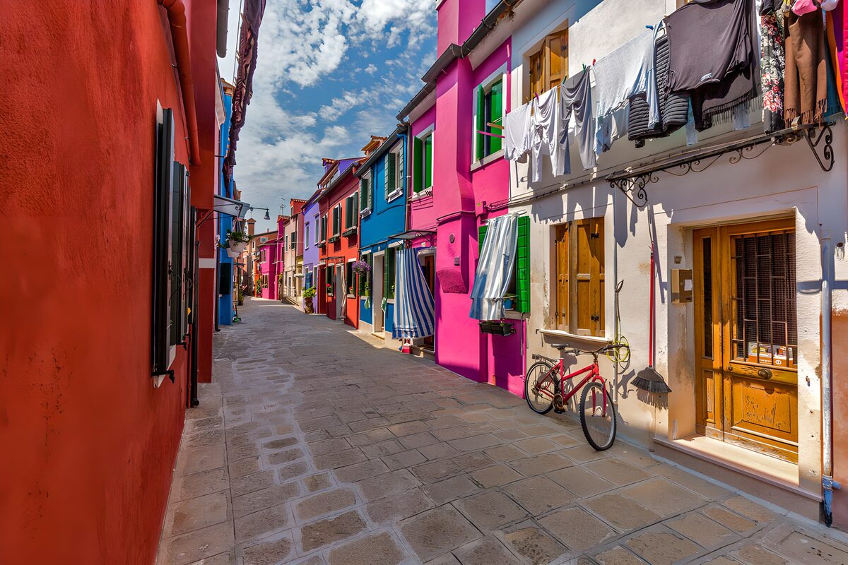 Kleurrijke straat op Burano