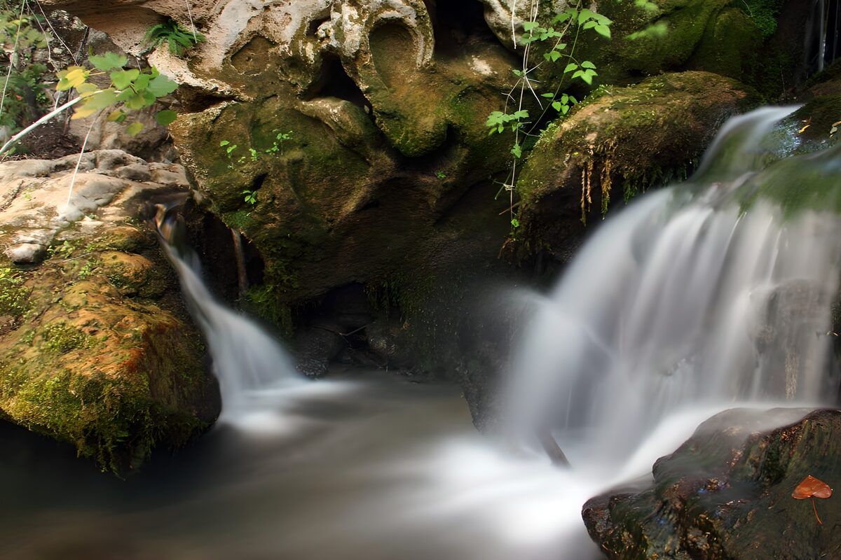 Wonderlijke Waterval in de Natuur
